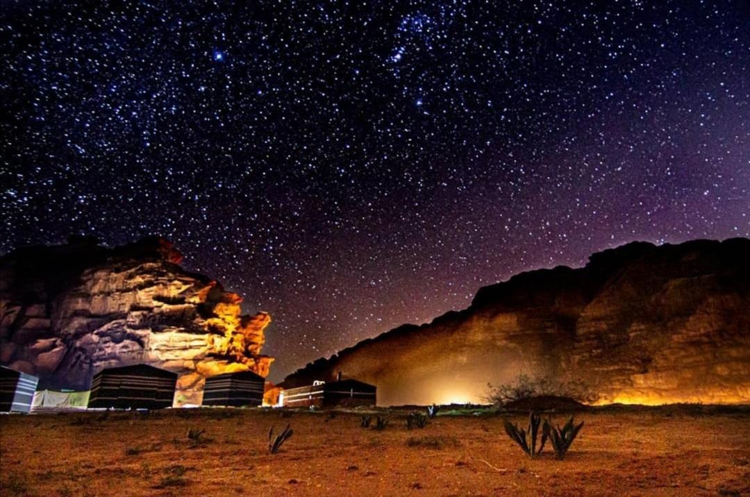 Stars Life Camp-Tour Hotel Wadi Rum Exterior photo