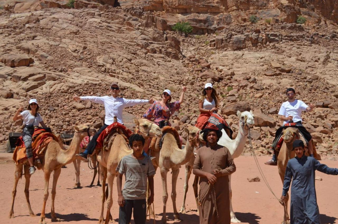 Stars Life Camp-Tour Hotel Wadi Rum Exterior photo